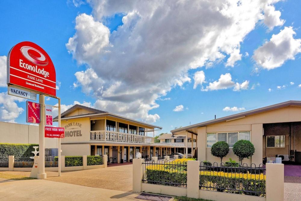 Econo Lodge Park Lane Bundaberg Bagian luar foto