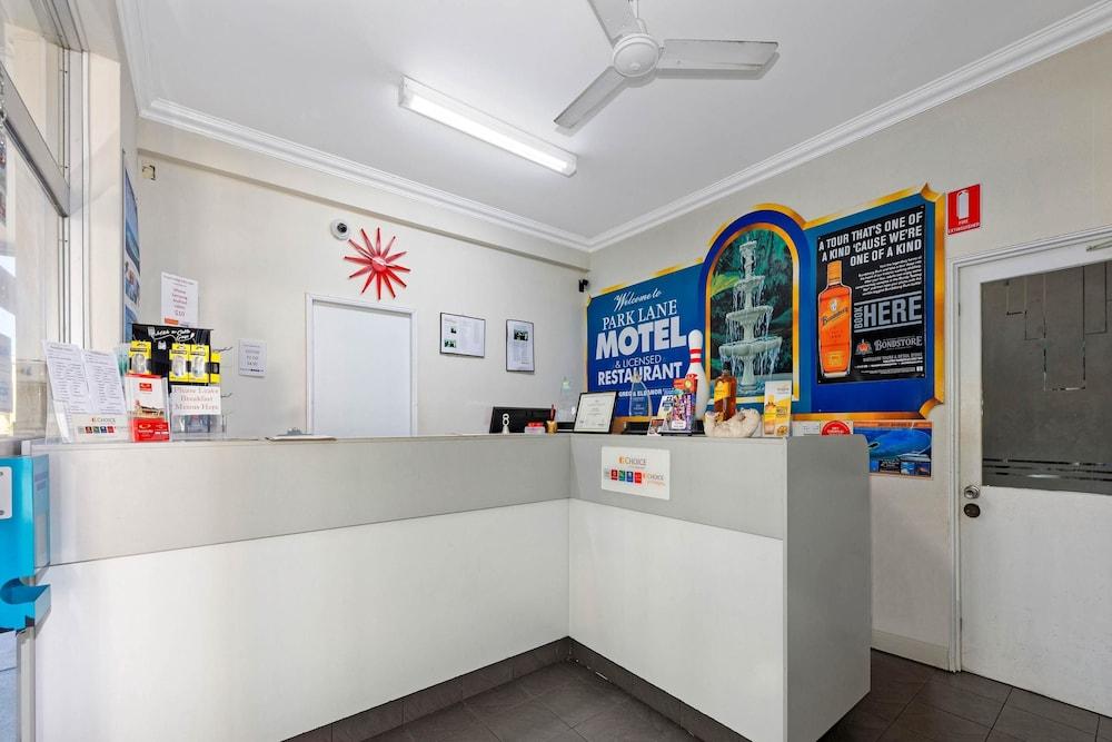 Econo Lodge Park Lane Bundaberg Bagian luar foto