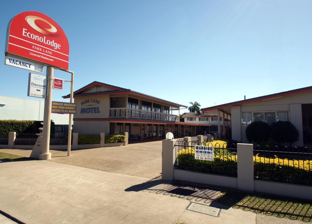 Econo Lodge Park Lane Bundaberg Bagian luar foto